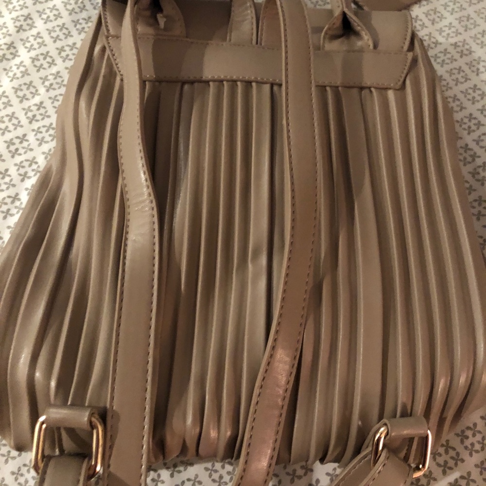 Small Vegan Leather Backpack - Picture 4 of 8